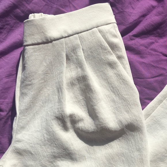 Babaton Dexter Linen Pants - Picture 2 of 4